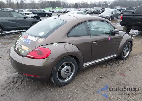 2012 Volkswagen Beetle 2.5L из США, поврежденный, VIN 3VWJP7AT2CM652604